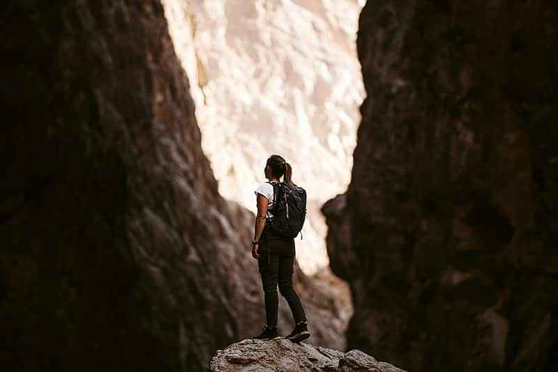 Un viaggio oltre il pensiero per scoprire chi sei davvero. Con 6 passi pratici, questo libro ti aiuta a eliminare paura e sofferenza.